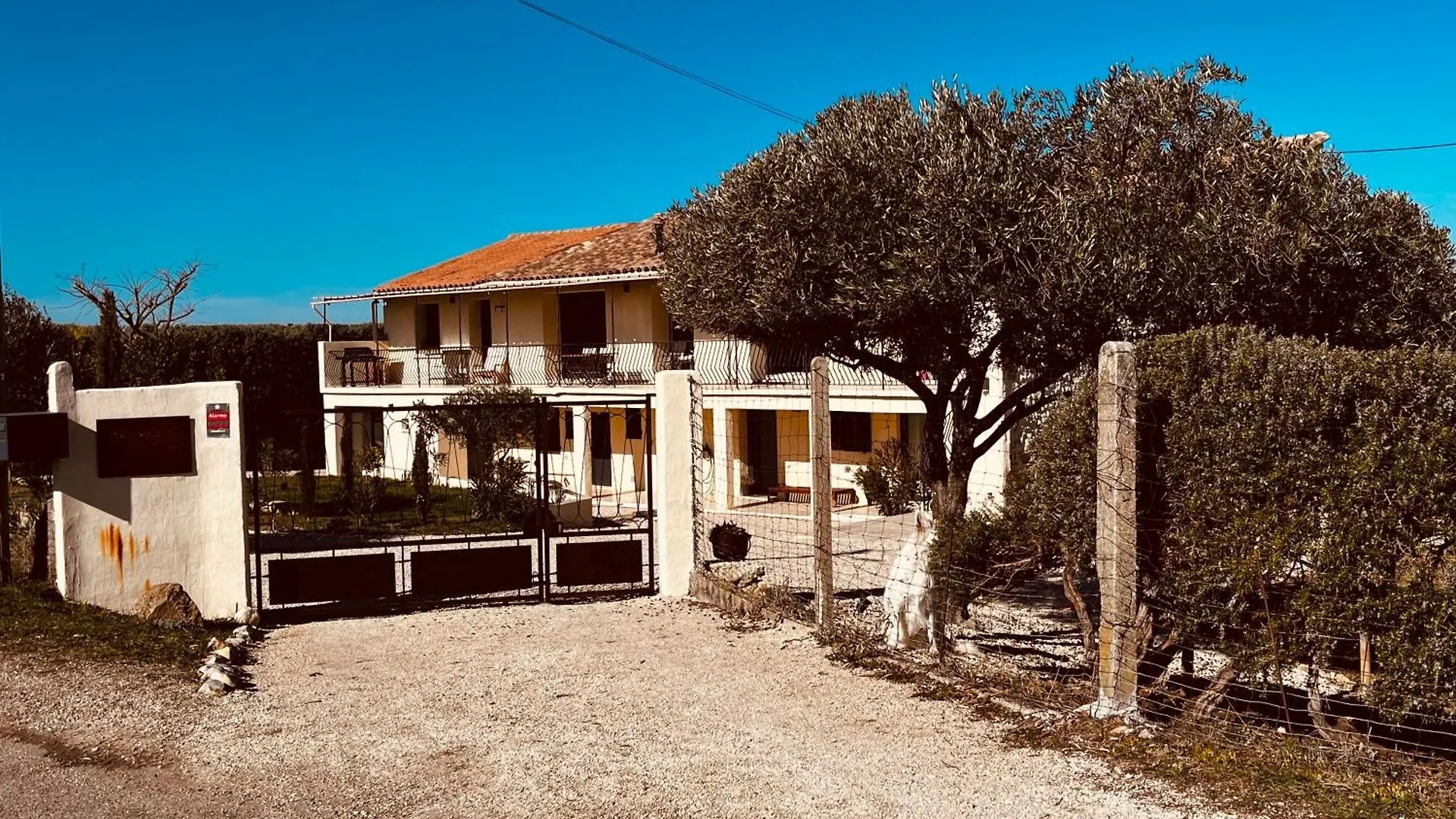 Gite De Charme Chez Nel Et Flo Valreas